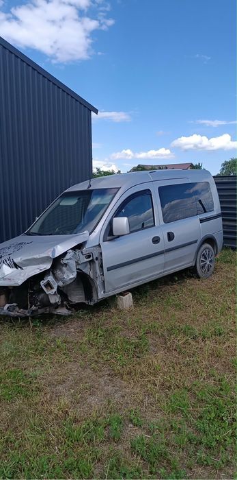 Dezmembrez Opel Combo 1.3 ecotec Euro 4
