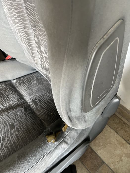 Седалки за пежо 407