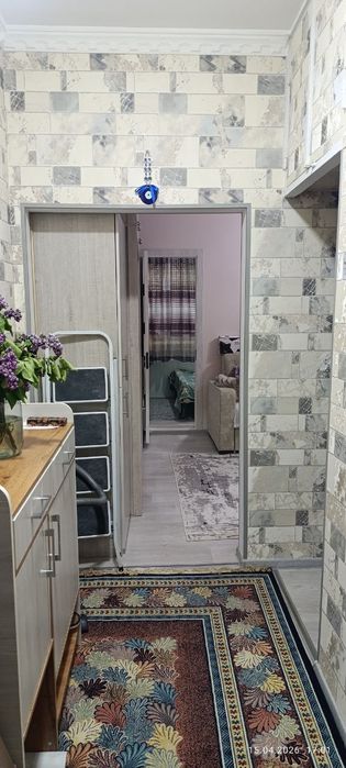 Продажа 1/2/5 на массиве Ахмад Югнакий, с ремонтом, балкон 2х3, улучше