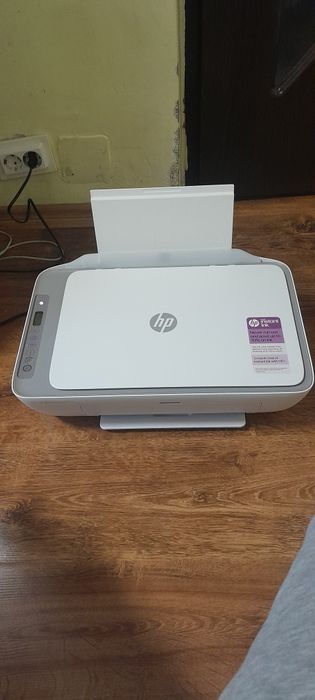 Vând sau schimb  leptop și inprimanta ca noi