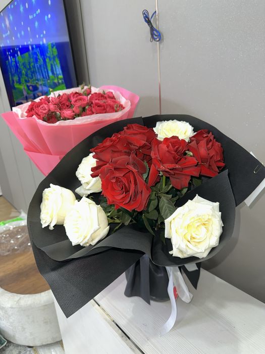 Цветы свежие розы