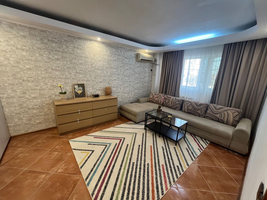 Inchiriez Apartament cu 2 camere Pod Baneasa Aerogarii