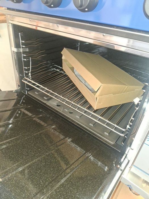 Котлони на газ с фурна на газ BLUESEAL