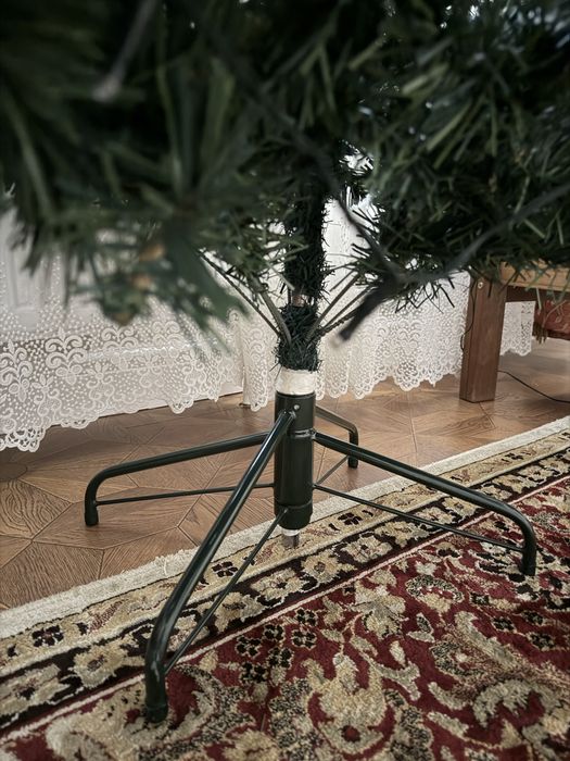 Елка с игрушками