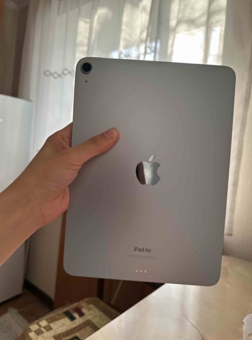 Apple iPad Air 11 2024 Продам iPad Wi-Fi 11 дюйм 8 Гб/256 Гб голубой