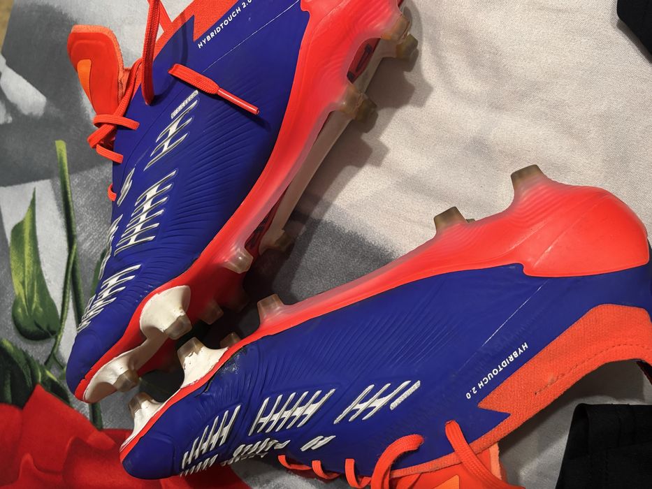 Бутсы Adidas Predator