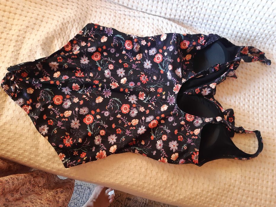 Дамски цял бански lascana 44