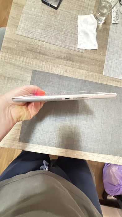 iPad Модел iPad Air 32GB