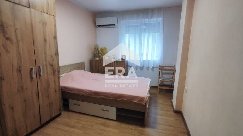 Eксклузивно! Двустаен обзаведен апартамент за продажба под ПФОЕ МОЛ, р