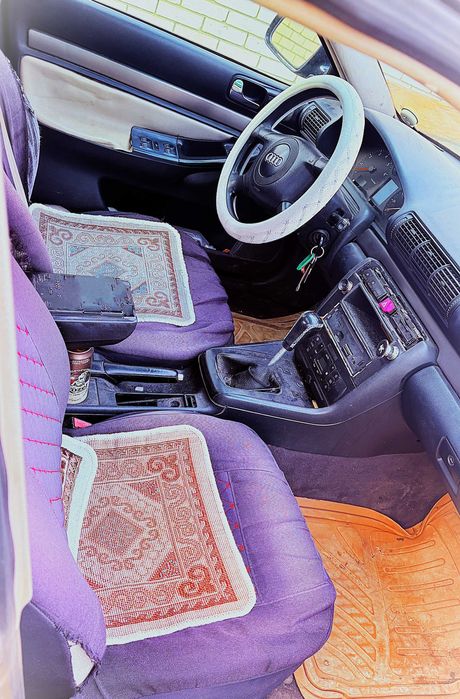 Audi A4 1,8 2000 г.в.