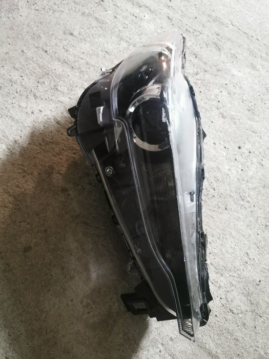 Десен фар Мазда / Mazda CX-5 2020