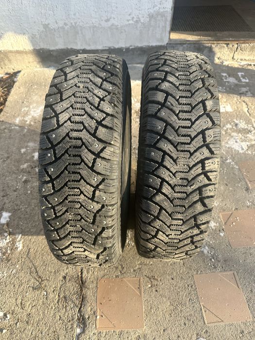 Продам шины состояние отличное безкамерка