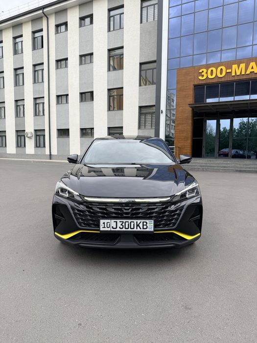 Dongfeng Aeolus Shine 1.5 Turbo