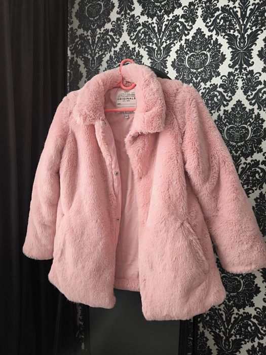 Продам женскую шубу