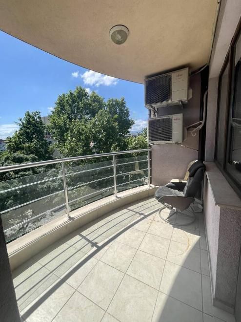 Дава се под наем Двустаен апартамент в Пловдив, Кючук Париж - 73 кв.м за 450 € - Снимка #8