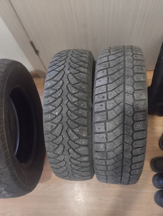 Продам зимнюю резину.