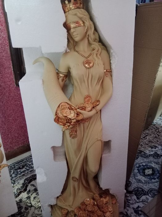 Haykal uyga sotiladi