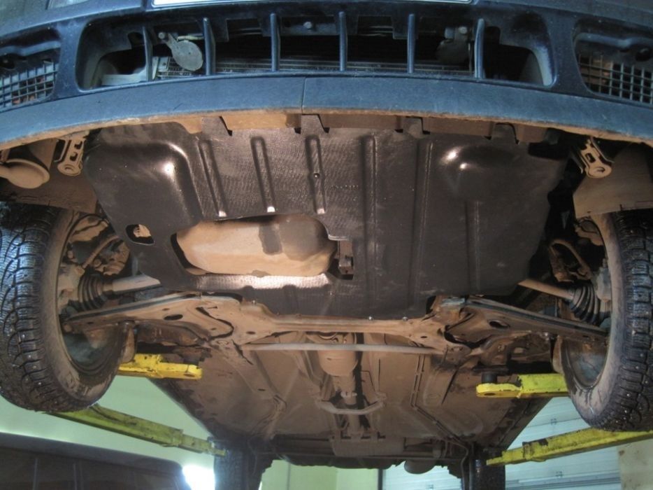 Пыльник под двигатель на все авто