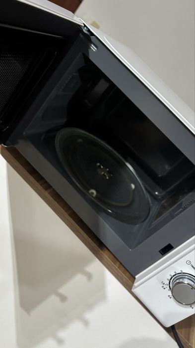 Cuptor cu microunde Myria