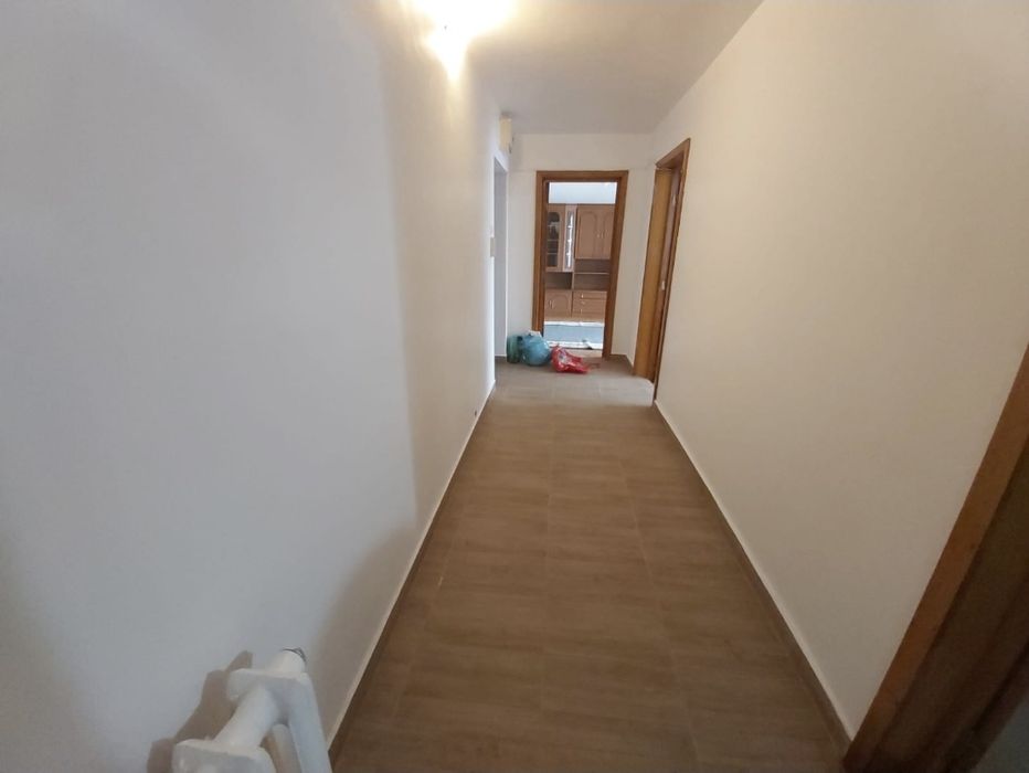 Închiriez apartament 2 camere DOROHOI ZONA CENTRALA