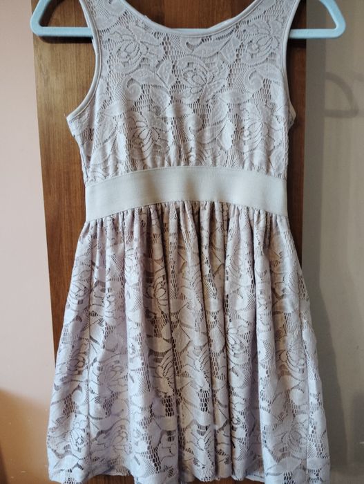 Красива рокля 146р-р