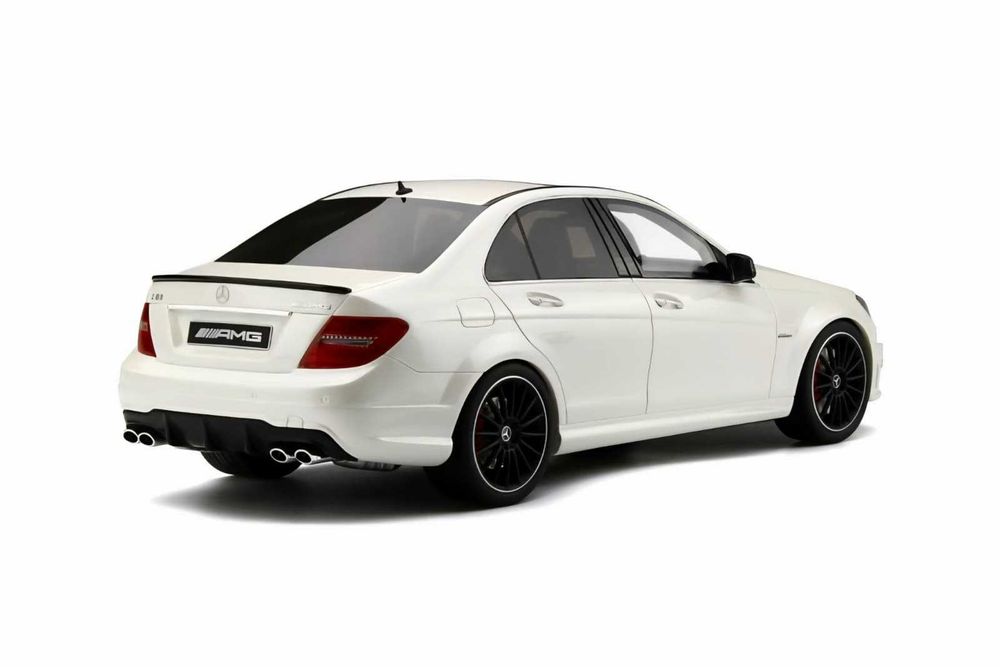 Machetă Mercedes-Benz C63 AMG 1:18 GT Spirit