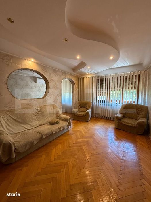 Apartament 4 camere, semidecomandat, 75 mp, zona Centru