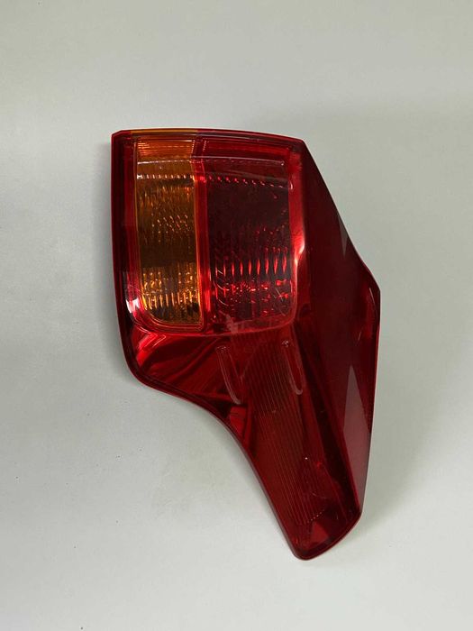 стоп десен външен Toyota Rav 4 модел 2013-2016 г. #1000V.