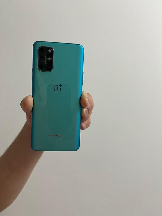 Продам смартфон Oneplus 8T