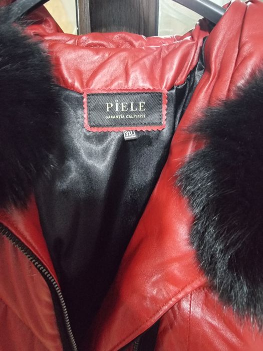 Geaca nouă de piele