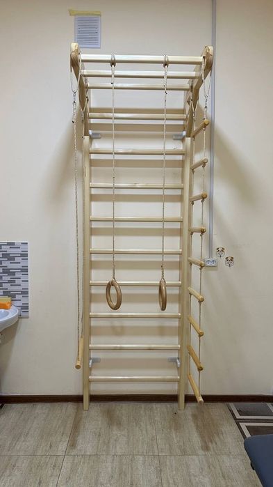 Шведская стенка под