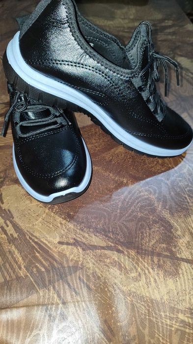 Нови дамски маратонки