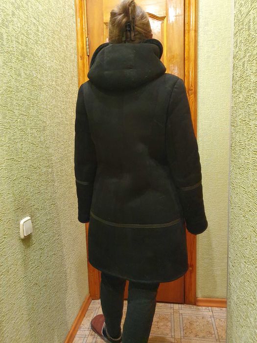 Продаю дубленку женскую