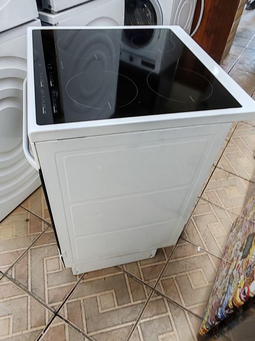 Свободно стояща печка с индукционни котлони Voss Electrolux с Pirolise и 2 години Гаранция!