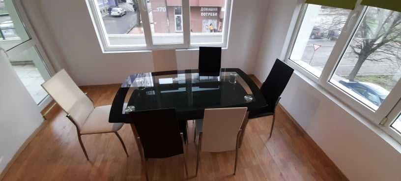 Дава се под наем Двустаен апартамент в Бургас, Славейков - 60 кв.м за 204 € - Снимка #2