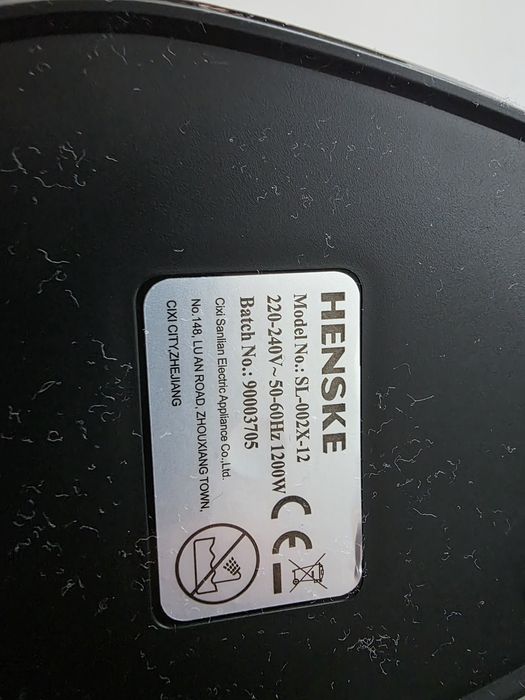 Вертикална парна ютия henske