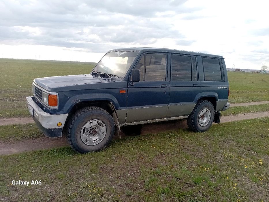 ISUZU TROOPER 1988  года