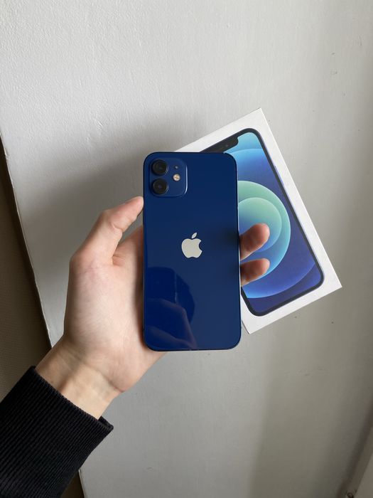 Продам Айфон 12 128gb 75%