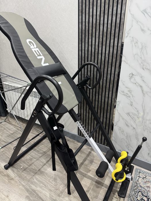 Инверсионный стол Genau FITSPINE EA-350 Black