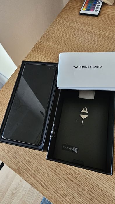 Samsung S10+ DualSim in stare perfecta