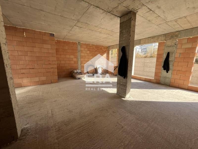 Продава се Магазин в Варна, Кайсиева градина - 77 кв.м за 987 €/кв.м - Снимка #2