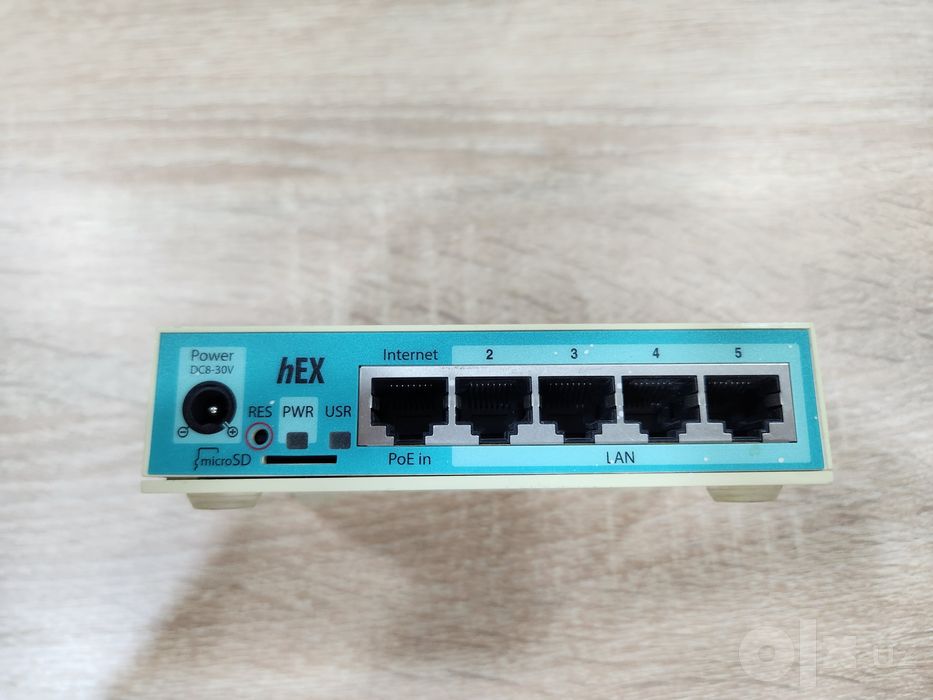 Маршрутизатор MikroTik hEX RB750Gr3