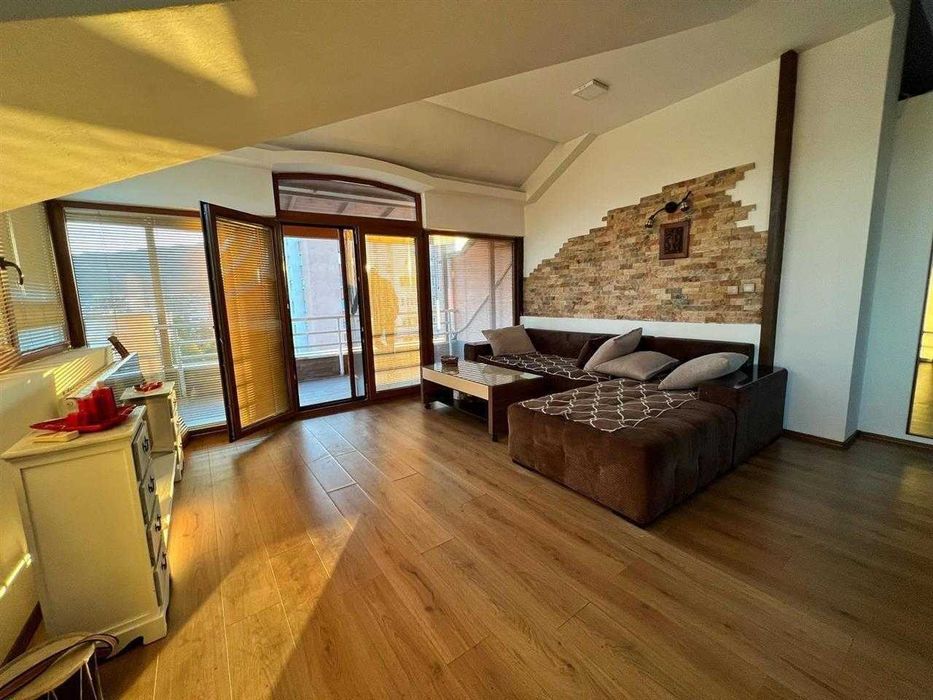 Двустаен апартамент в кв. Красно село