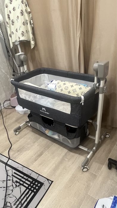 Продам манеж люлька новая