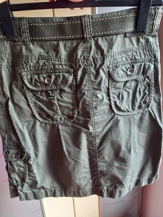 Къса пола Esprit