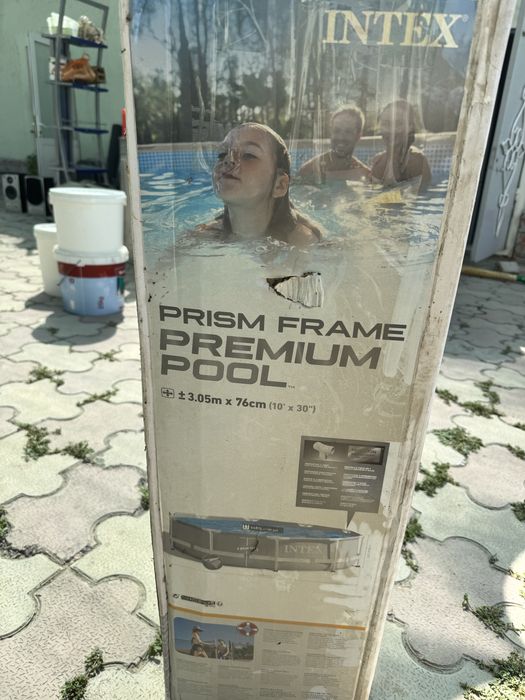 Продаеться бассейн