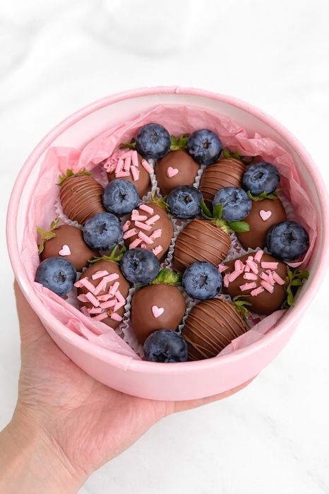 Клубника в шоколаде. Shokoladli klubnika.