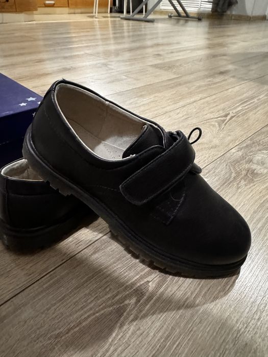 Туфли школные новые 36 размер!