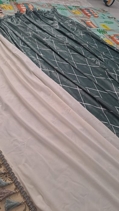 Продаются шторы в отличном состоянии