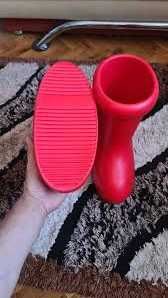 Ghete AstroBoy MSCHF rosii